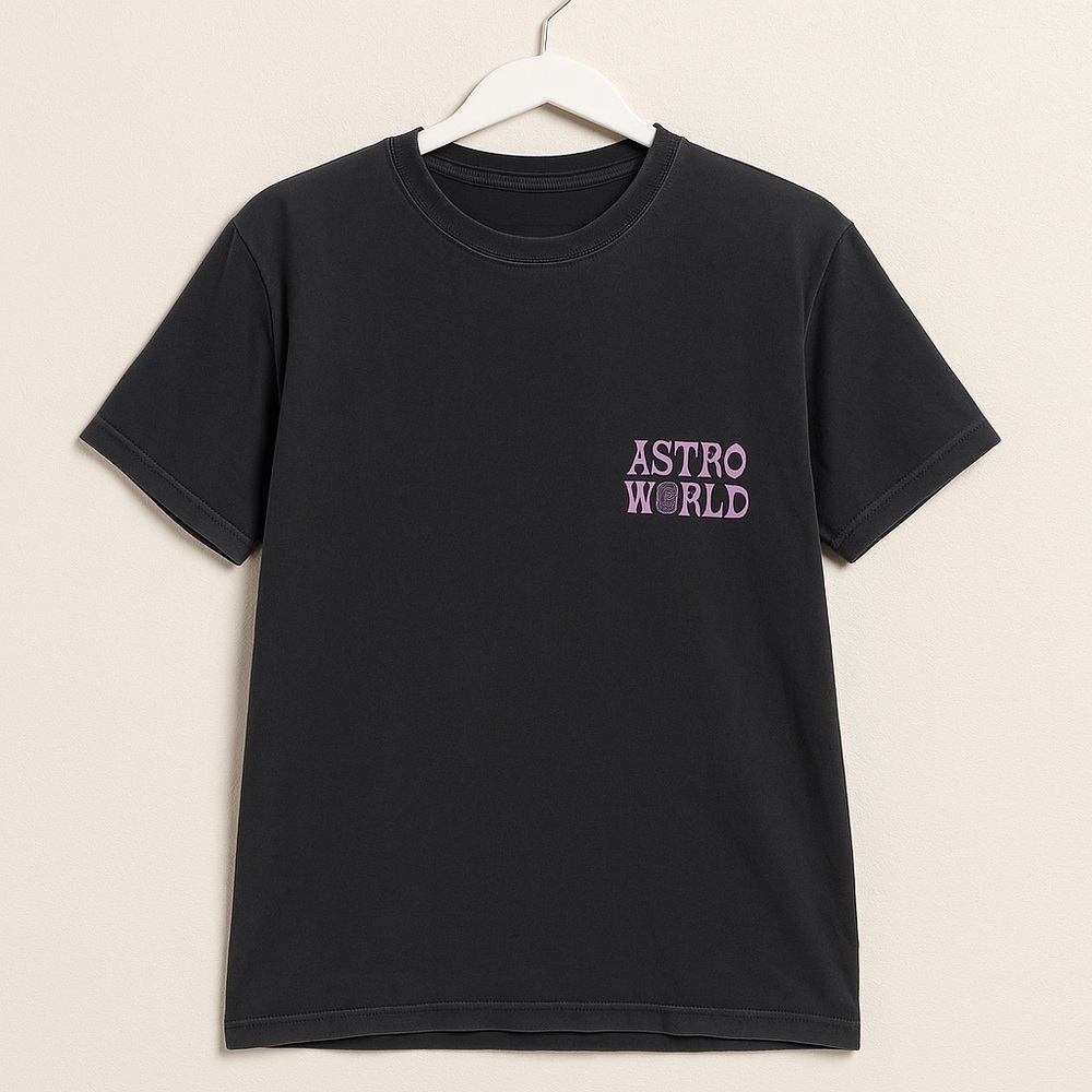 Rare Astroworld Travis Scott size large men’s shirt